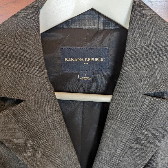 ⚠️Last Chance⚠️ Banana Republic Blazer - Picture 3 of 8